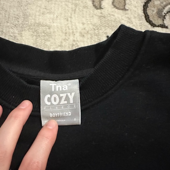 Aritzia Tops - Aritzia Tna Black Crewneck Pullover